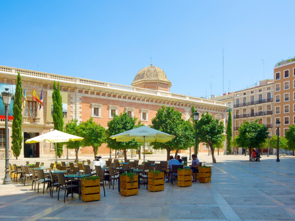 VENTA DEL PALACETE EMBLEMATICO PARA HACER UN HOTEL BOUTIQUE EN EL CENTRO DE VALENCIA