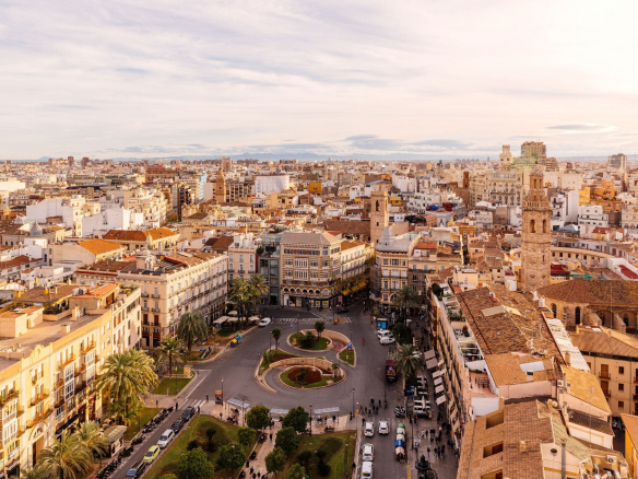 VENTA DEL HOTEL 4 ESTRELLAS EN LA RENTABILIDAD EN EL CENTRO ADMINISTRATIVO DE VALENCIA