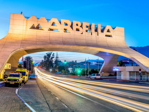 VENTA DEL HOTEL CON GRAN RESORT DE 5 ESTRELLAS EN MARBELLA