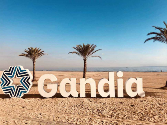VENTA DEL HOTEL EN SEGUNDA LINEA DE PLAYA DE GANDIA, VALENCIA